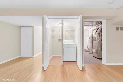 1130 S Troy Avenue #E, Chicago, IL 60612 - Photo 32