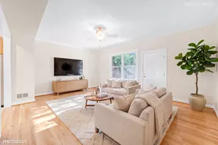 1130 S Troy Ave, Chicago, IL 60612 - Photo 2