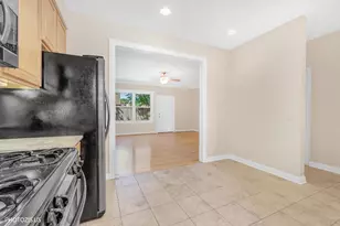 1130 S Troy Ave, Chicago, IL 60612 - Photo 12