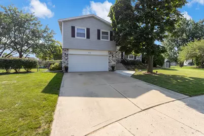511 Heather Lane, Carol Stream, IL 60188 - Photo 1