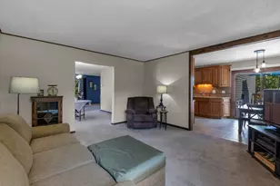 511 Heather Ln, Carol Stream, IL 60188 - Photo 12