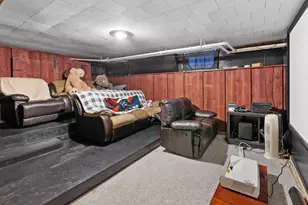 202 E Prospect St, Kewanee, IL 61443 - Photo 46
