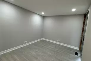5700 Hillcrest Ln, Lisle, IL 60532 - Photo 10