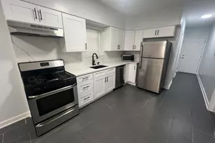 1343 W Walton St, Chicago, IL 60642 - Photo 2