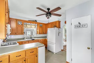 209 E Main St, Reddick, IL 60961 - Photo 10