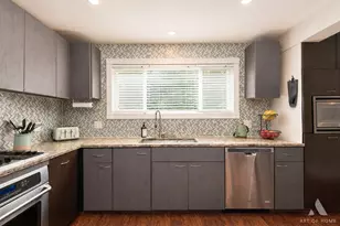 4428 Emerson Ave, Schiller Park, IL 60176 - Photo 10