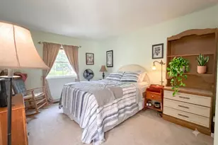 637 Ascot Ln, Streamwood, IL 60107 - Photo 8