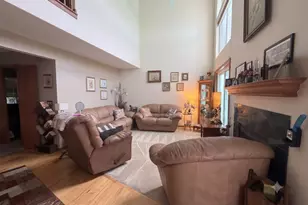 637 Ascot Ln, Streamwood, IL 60107 - Photo 4