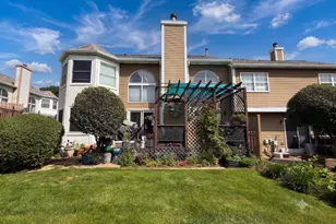 637 Ascot Ln, Streamwood, IL 60107 - Photo 16