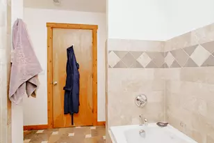 4106 N Mozart St, Chicago, IL 60618 - Photo 16