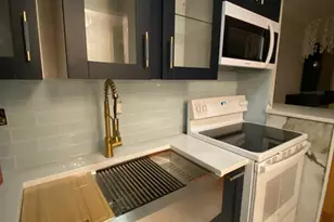 5455 N Sheridan Rd, Chicago, IL 60640 - Photo 2