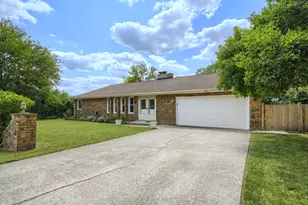 1701 Lynwood Ln, Crest Hill, IL 60403 - Photo 1