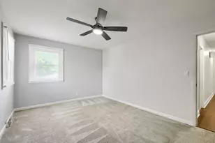 1701 Lynwood Ln, Crest Hill, IL 60403 - Photo 26