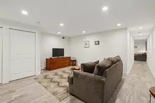 3313 S Carpenter St, Chicago, IL 60608 - Photo 18