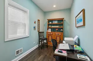 3313 S Carpenter St, Chicago, IL 60608 - Photo 16