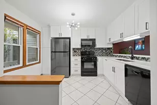 1816 Vermont Dr, Elk Grove Village, IL 60007 - Photo 8