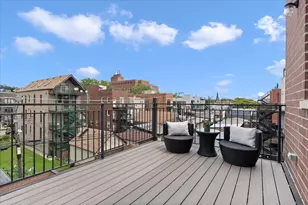 2446 W Augusta Blvd, Chicago, IL 60622 - Photo 24