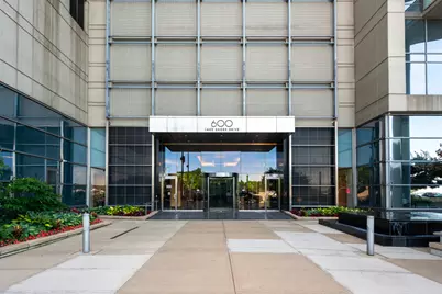 600 N Lake Shore Drive #807, Chicago, IL 60611 - Photo 2