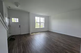 4509 Chelsea Mnr Cir, Aurora, IL 60504 - Photo 2