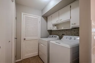 2S164 Beaumont Lane, Lombard, IL 60148 - Photo 18
