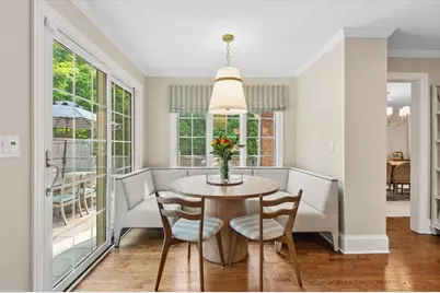 2034 Highland Avenue, Wilmette, IL 60091 - Photo 12