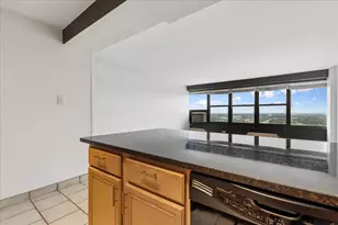 6030 N Sheridan Rd, Chicago, IL 60660 - Photo 14