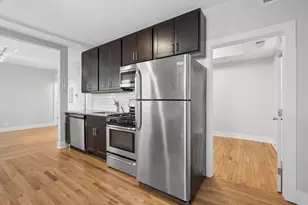 1363 W Walton St, Chicago, IL 60642 - Photo 2