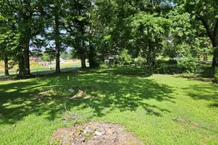 2415 College Dr, Mount Carroll, IL 62863 - Photo 4