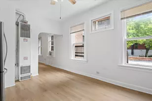 1131 W Taylor St, Chicago, IL 60607 - Photo 6
