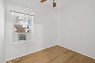 1131 W Taylor St, Chicago, IL 60607 - Photo 8