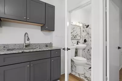 1131 W Taylor Street #2R, Chicago, IL 60607 - Photo 4