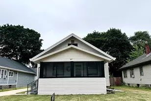 1621 Latham St, Rockford, IL 61103 - Photo 1