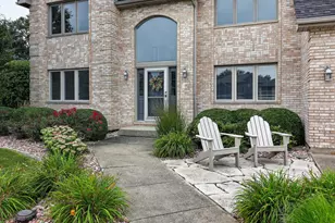1212 Leinster Dr, Lemont, IL 60439 - Photo 2