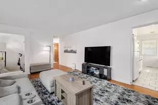 405 Greenfield Ave, Glen Ellyn, IL 60137 - Photo 6