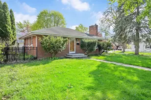 405 Greenfield Ave, Glen Ellyn, IL 60137 - Photo 2