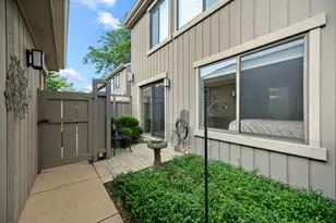 1285 Oak Hill Rd, Lake Barrington, IL 60010 - Photo 30