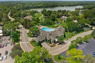 1285 Oak Hill Rd, Lake Barrington, IL 60010 - Photo 8