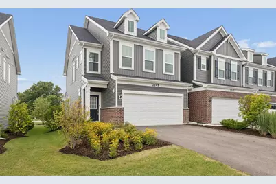 2245 Horseshoe Circle, Naperville, IL 60564 - Photo 2