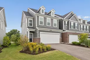 2245 Horseshoe Cir, Naperville, IL 60564 - Photo 2