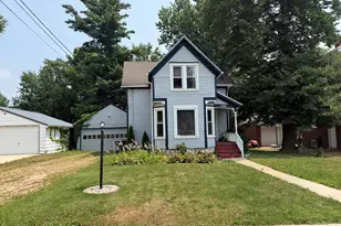 1453 S Float Ave, Freeport, IL 61032 - Photo 1