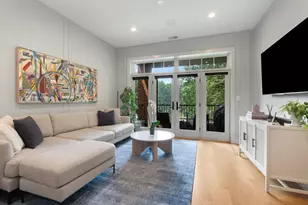 1717 N Humboldt Blvd, Chicago, IL 60647 - Photo 2