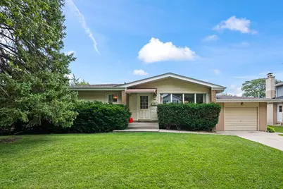 743 S Bennett Avenue, Palatine, IL 60067 - Photo 1