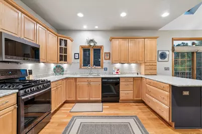 2S590 Seraph Holmes Court, Warrenville, IL 60555 - Photo 12
