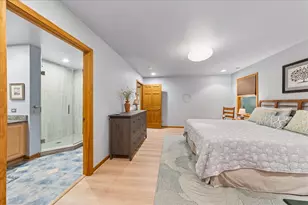 2S590 Seraph Holmes Ct, Warrenville, IL 60555 - Photo 18