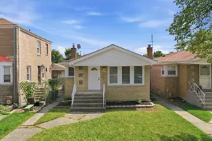 1749 W 75th Pl, Chicago, IL 60620 - Photo 2