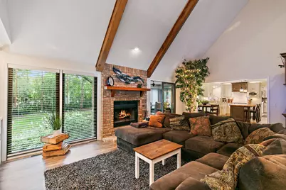 627 Wood Ridge Court, Elgin, IL 60123 - Photo 8
