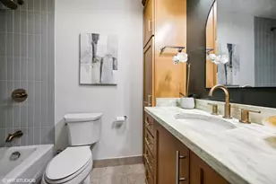5455 N Sheridan Rd, Chicago, IL 60640 - Photo 14