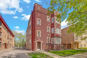 10433 S Hale Ave, Chicago, IL 60643 - Photo 1