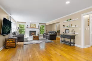 8310 Mason Hill Rd, Woodstock, IL 60098 - Photo 8