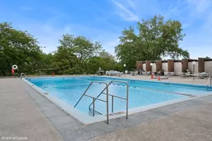 5455 N Sheridan Rd, Chicago, IL 60640 - Photo 18